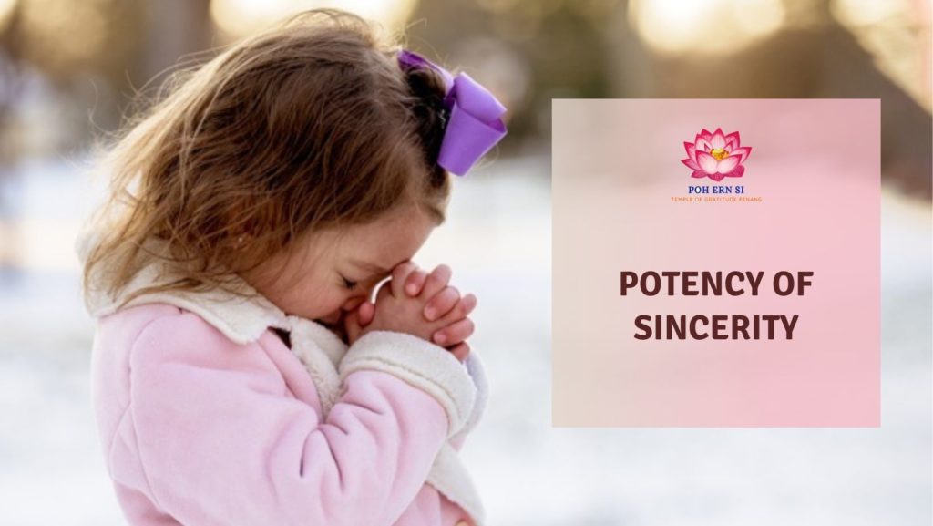 little girl praying with sincerity - potency of sincerity - Poh Ern Si's blog