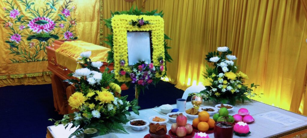 Example of a Chinese Buddhist funeral parlor - Buddhist funeral rites ceremony - Poh Ern Si Penang Buddhist Temple Blog